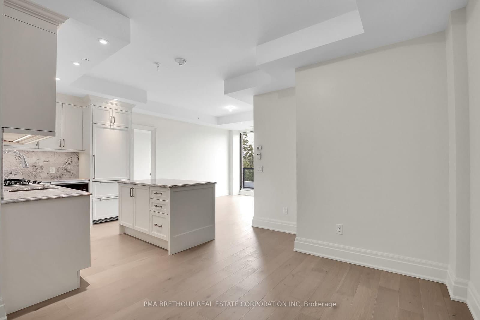 1451 Wellington Street W, Unit 401 thumbnail 17