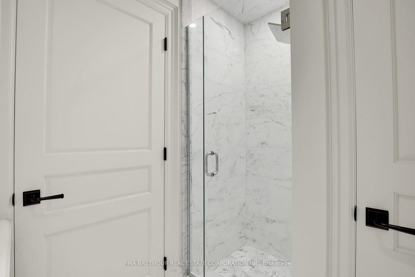 1451 Wellington Street W, Unit 401 thumbnail 25
