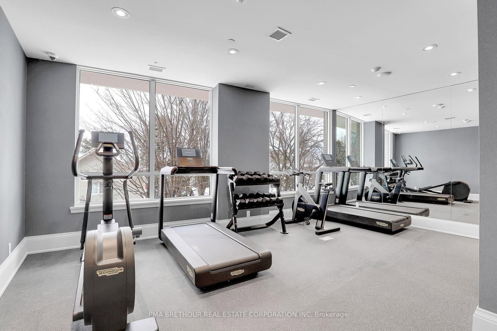 1451 Wellington Street W, Unit 401 thumbnail 28