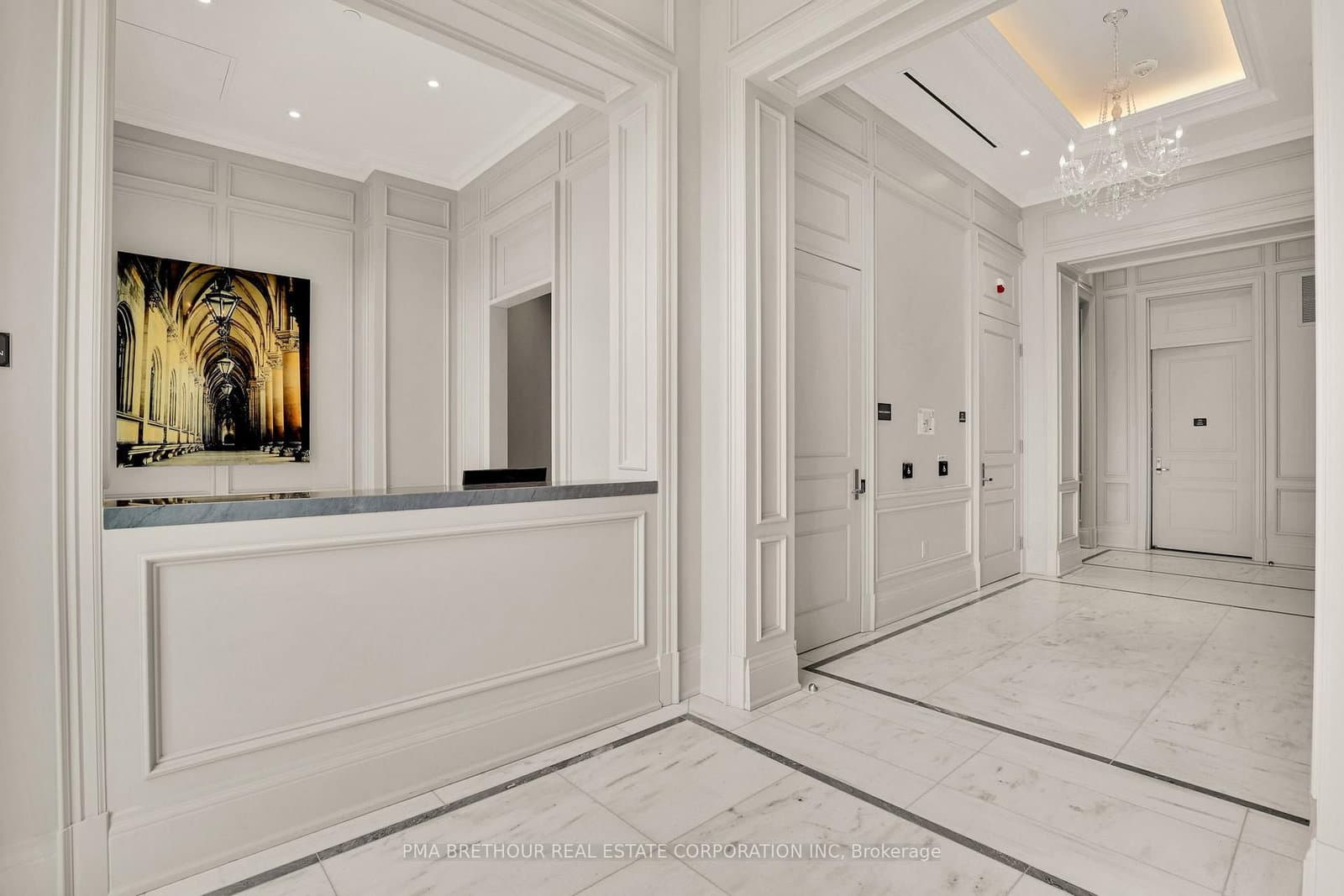 1451 Wellington Street W, Unit 401 thumbnail 3
