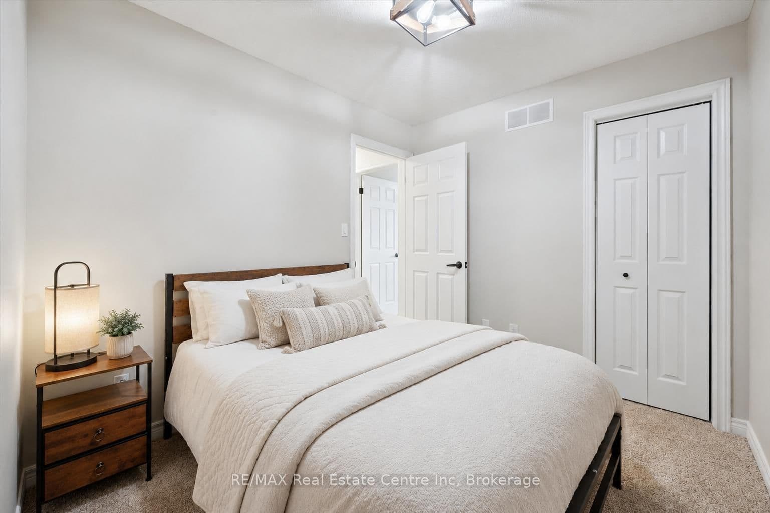 904 Paisley Road, Unit 202 thumbnail 11