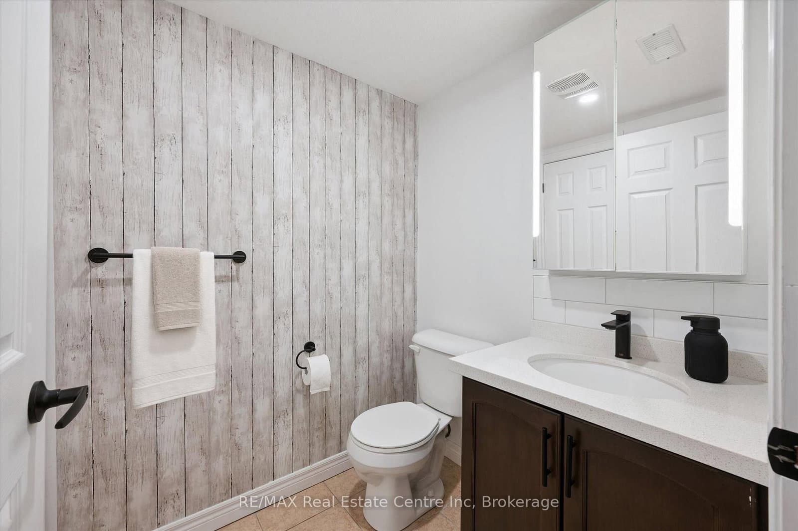 904 Paisley Road, Unit 202 thumbnail 13