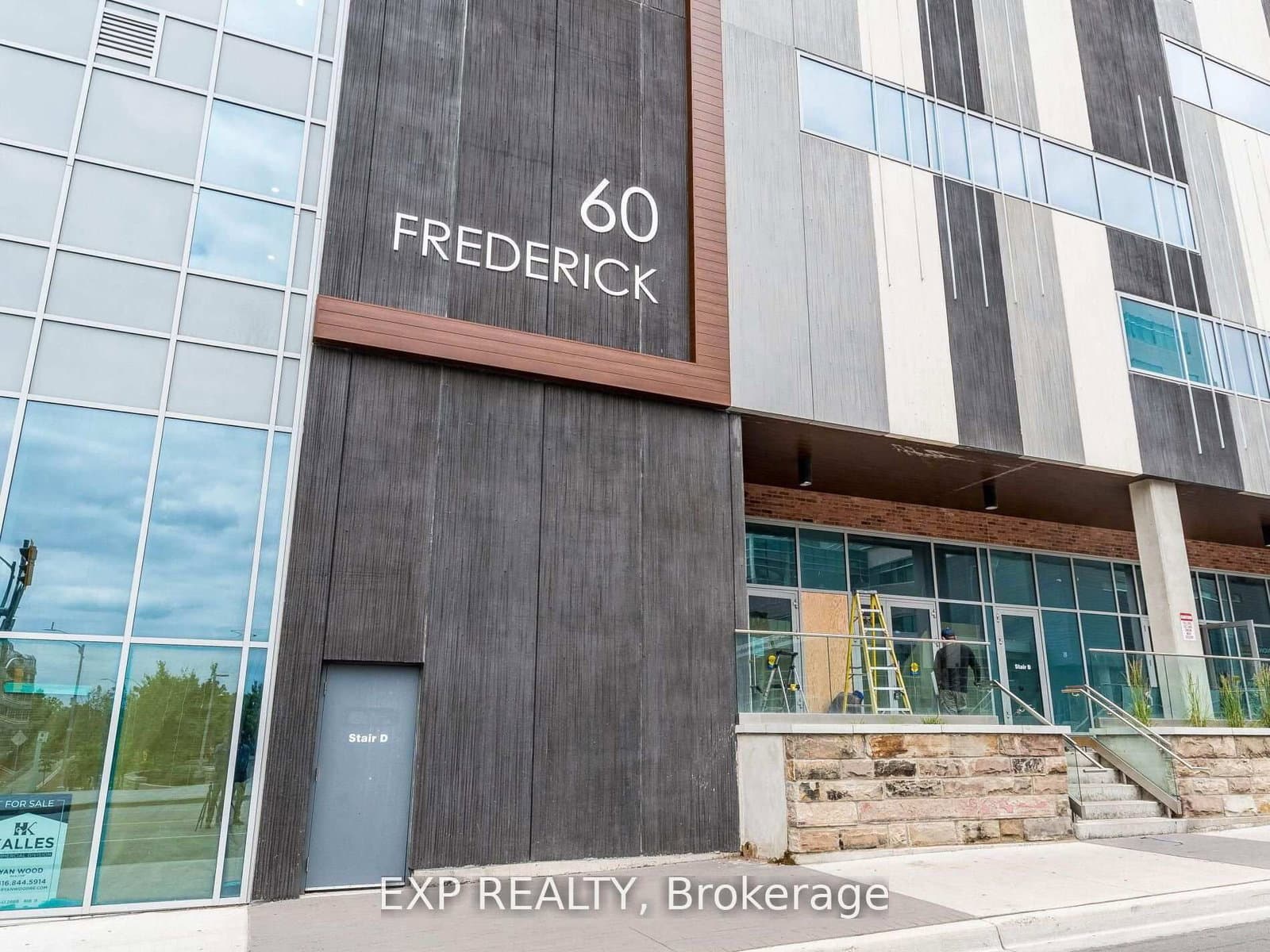 60 Frederick Street N, Unit 1010 thumbnail 2
