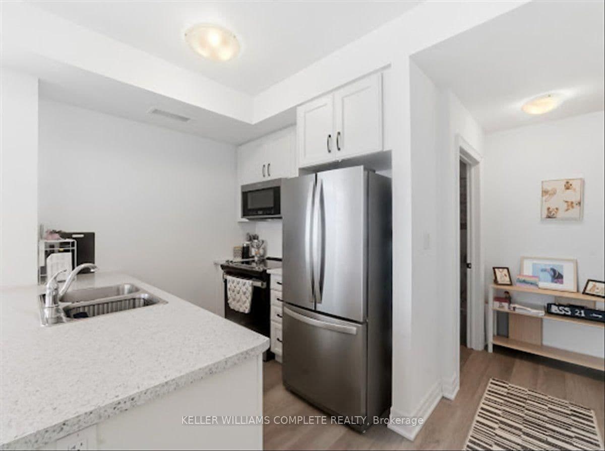 460 Dundas Street E, Unit 1109 thumbnail 4