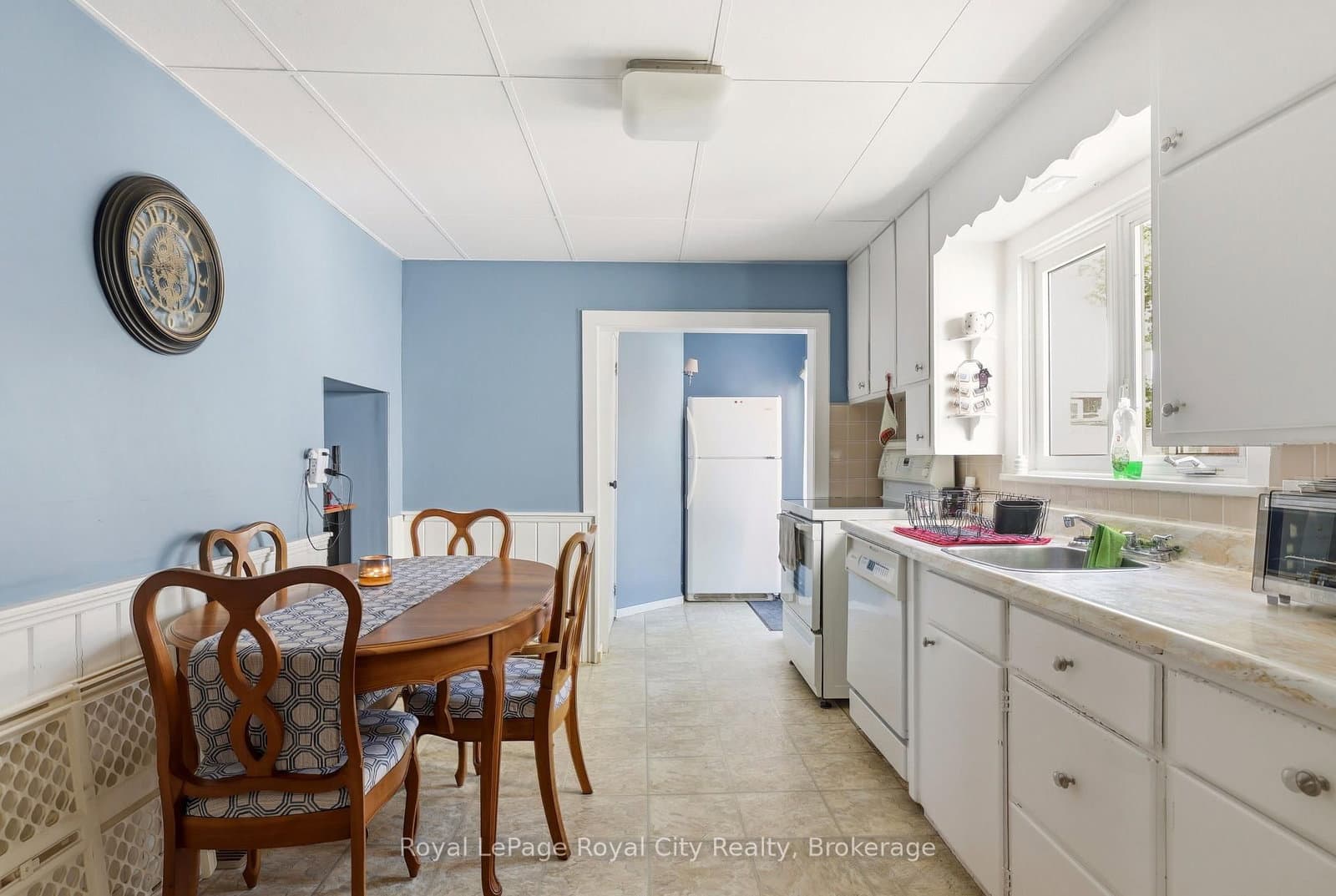 96 Beaumont Crescent thumbnail 12