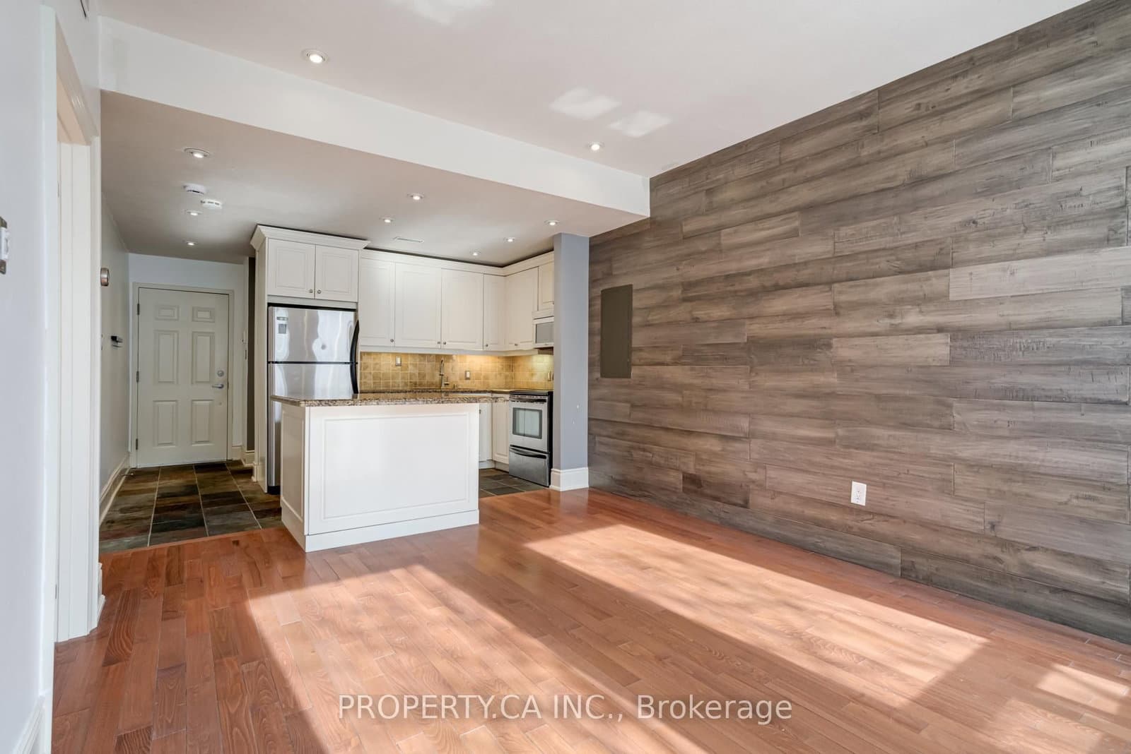 283 King Street E, Unit 201 thumbnail 11