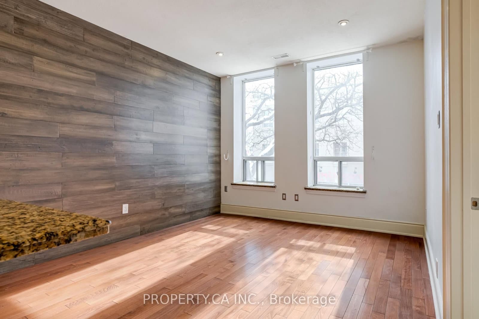 283 King Street E, Unit 201 thumbnail 9