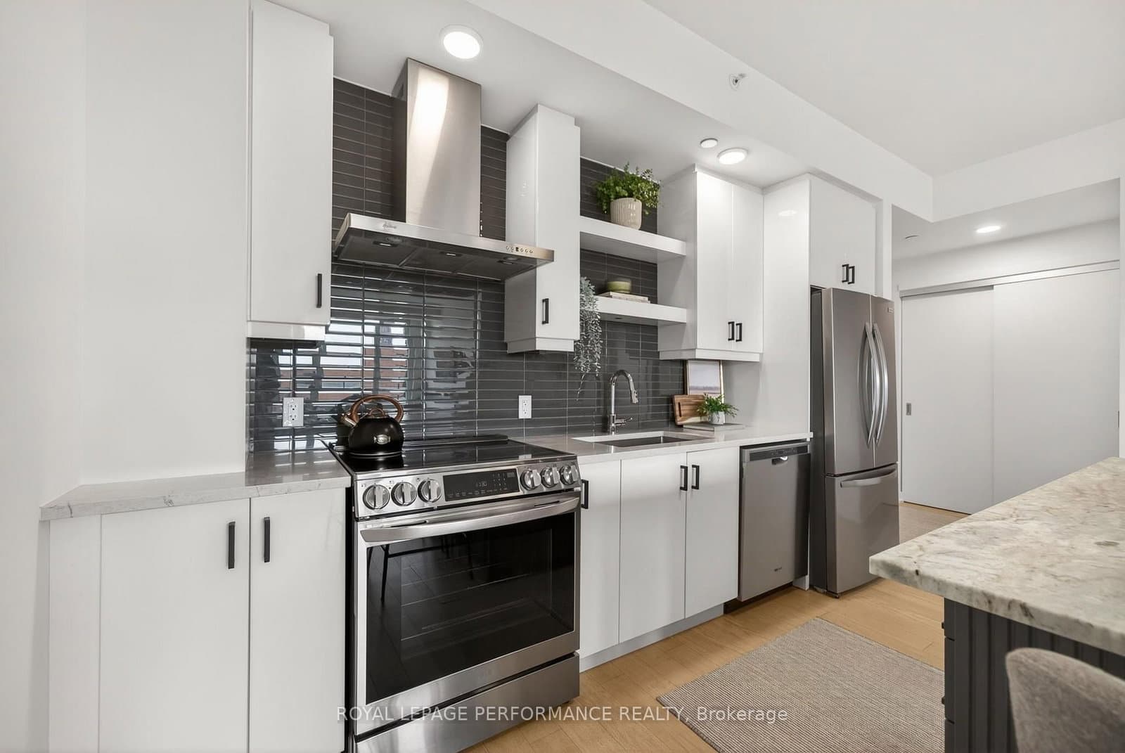 320 Miwate Private, Unit 317 thumbnail 14