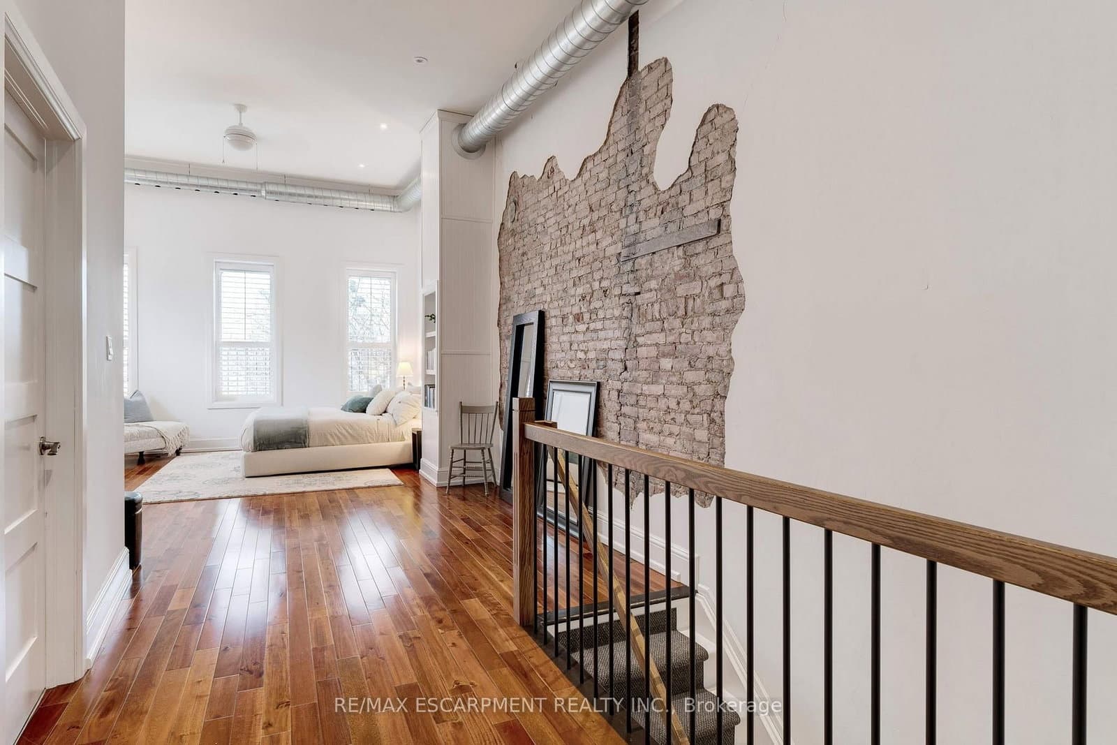 205 KING Street E, Unit 2 thumbnail 32