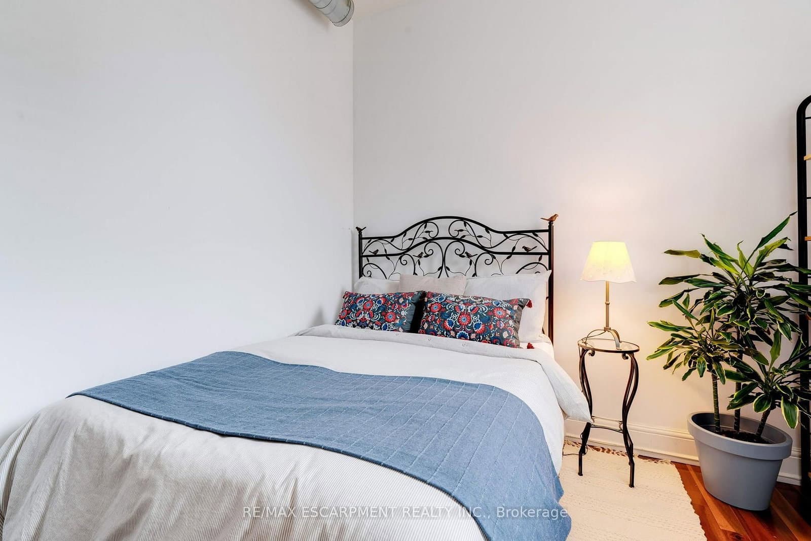 205 KING Street E, Unit 2 thumbnail 8