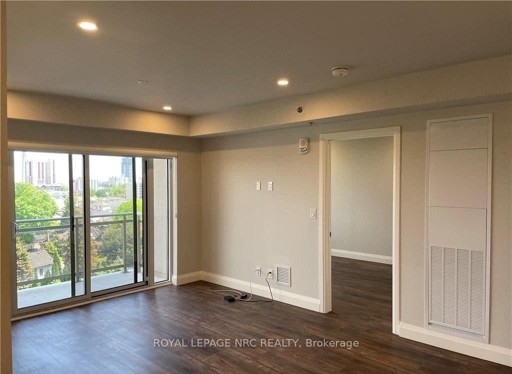 5698 Main Street, Unit 703 thumbnail 3