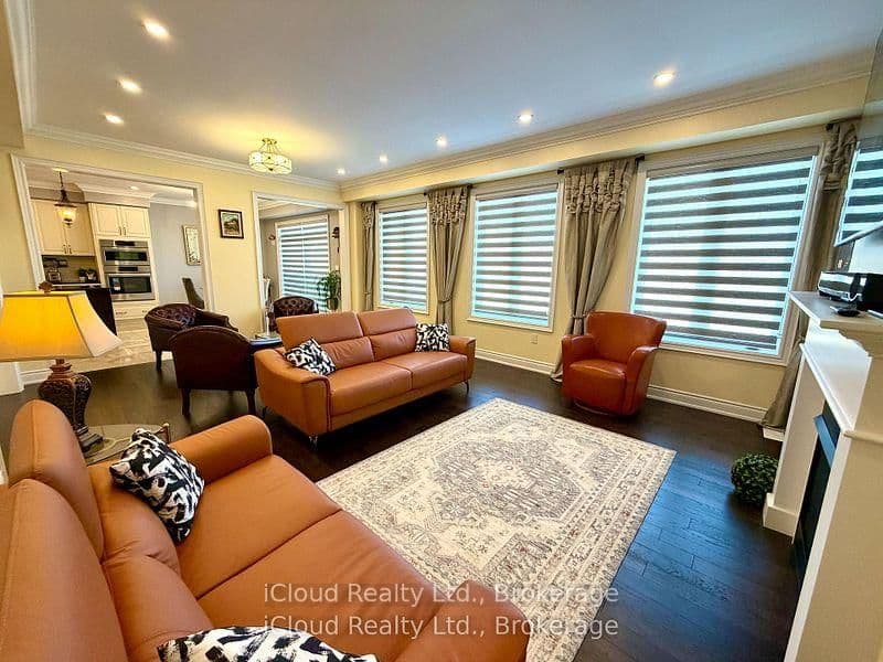 56 Esther Crescent thumbnail 17