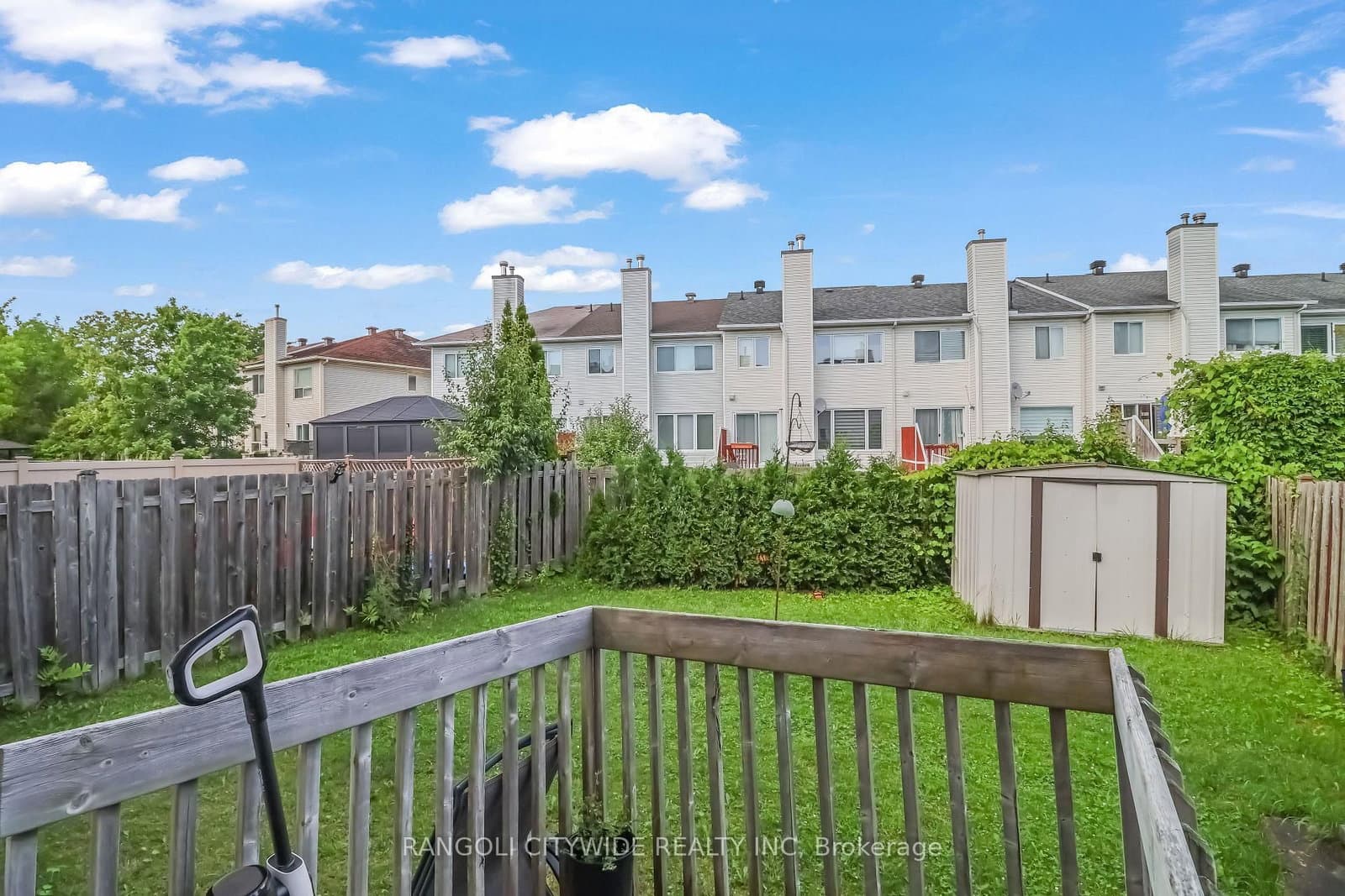 5962 Pineglade Crescent thumbnail 27