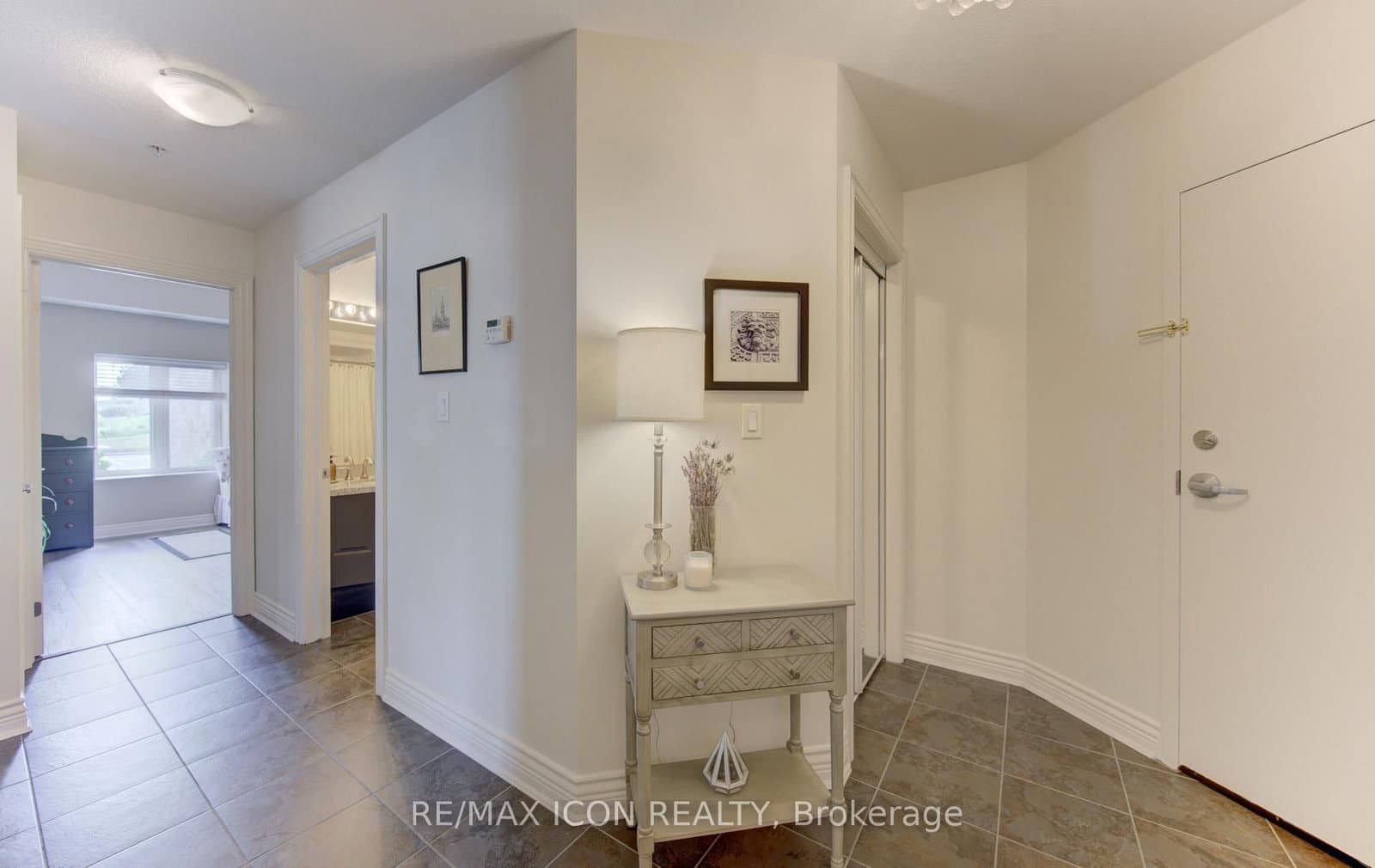 776 Laurelwood Drive, Unit 101 thumbnail 6