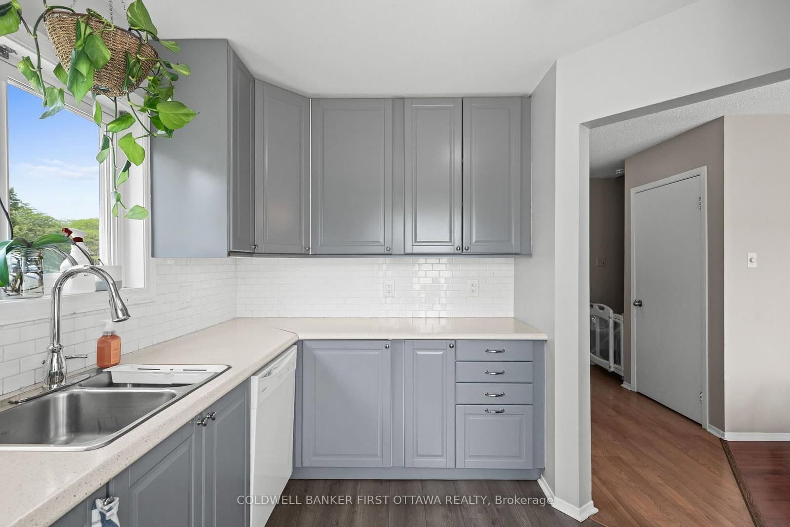 108 Mcdermot Court, Unit 6 thumbnail 16