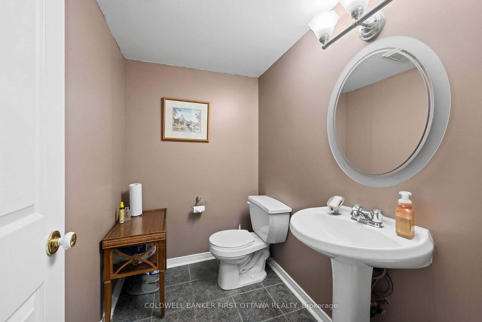 108 Mcdermot Court, Unit 6 thumbnail 31