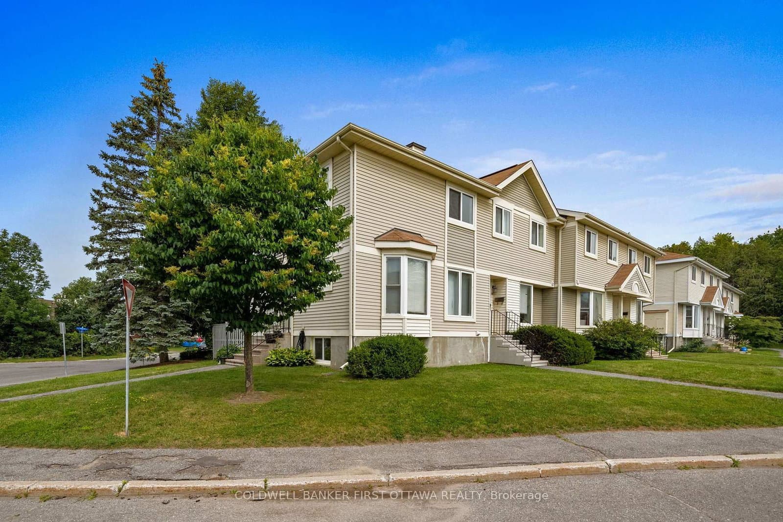108 Mcdermot Court, Unit 6 thumbnail 4
