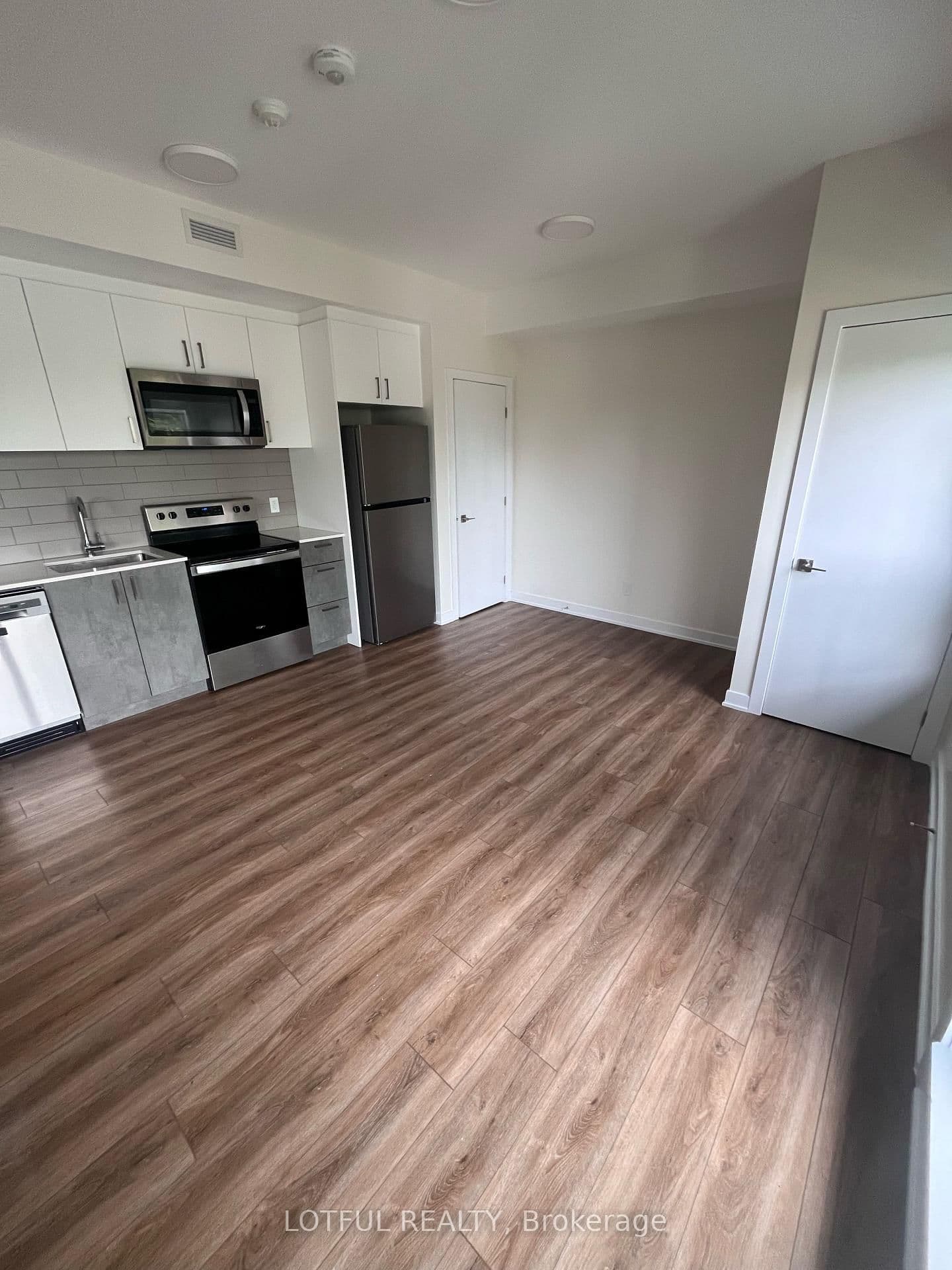 630 Churchill Avenue N, Unit 103 thumbnail 7