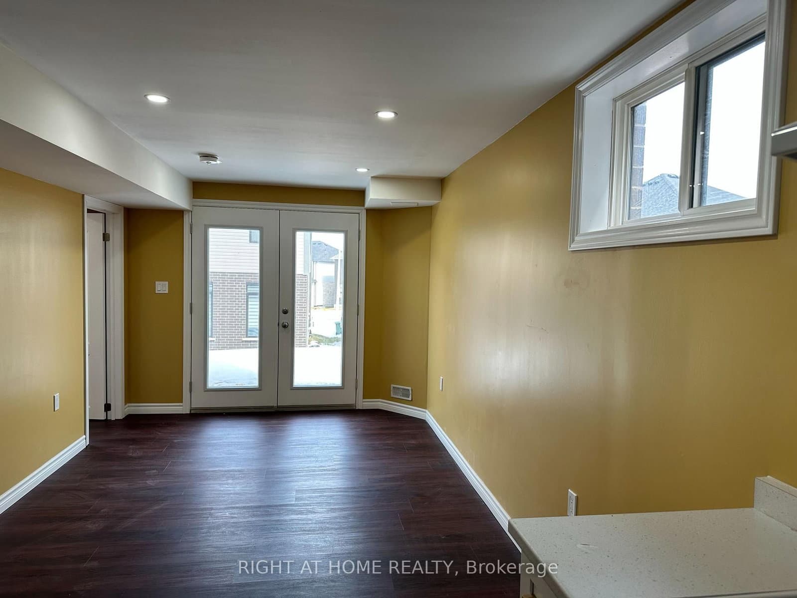 61 Keating Street, Unit Bsmt thumbnail 2
