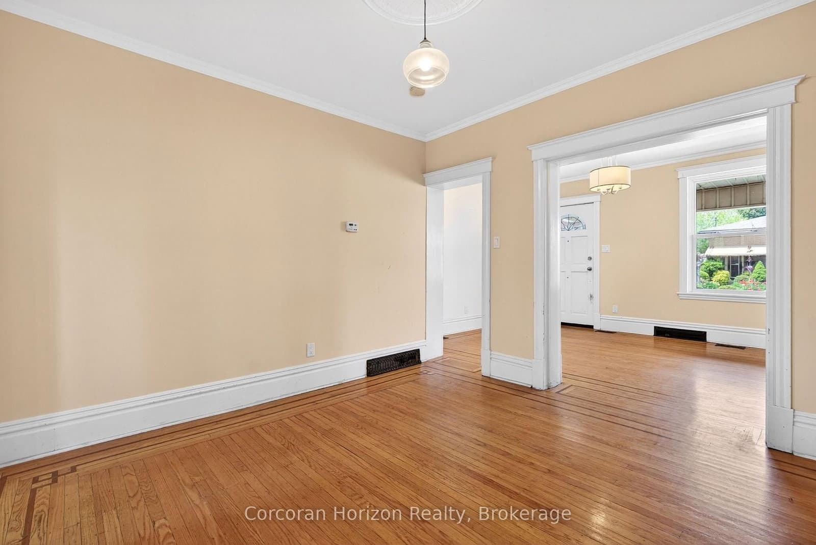 520 John Street N thumbnail 17