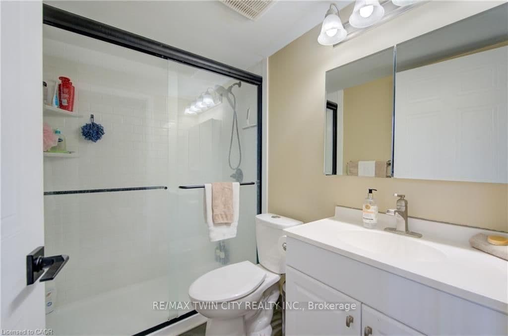 3227 KING Street E, Unit 409 thumbnail 17