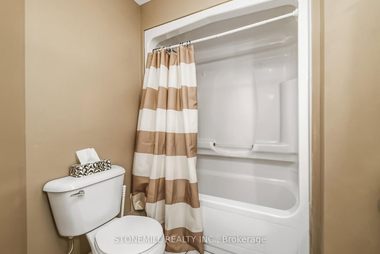 135 James Street S, Unit 701 thumbnail 4