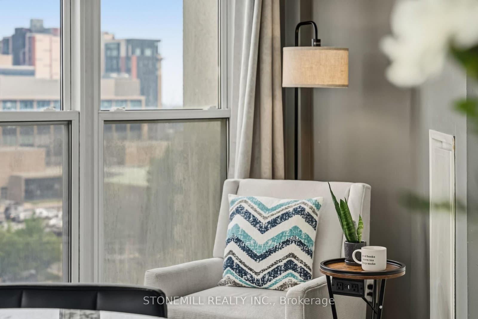 135 James Street S, Unit 701 thumbnail 7