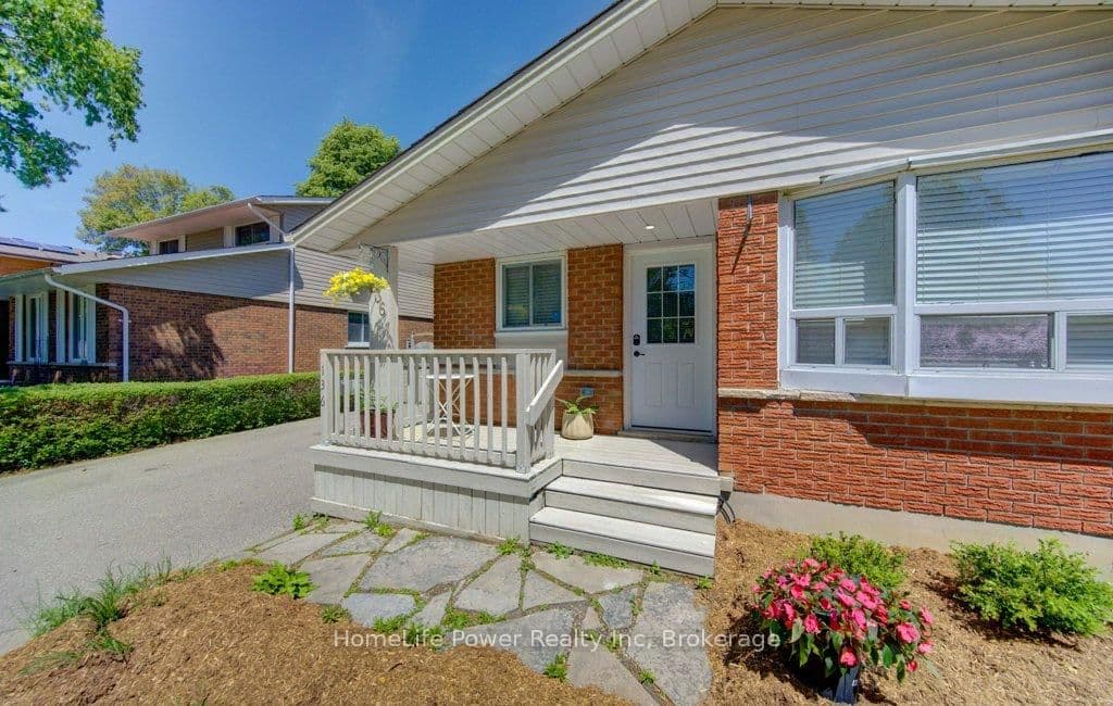 136 Dunsmere Drive thumbnail 3