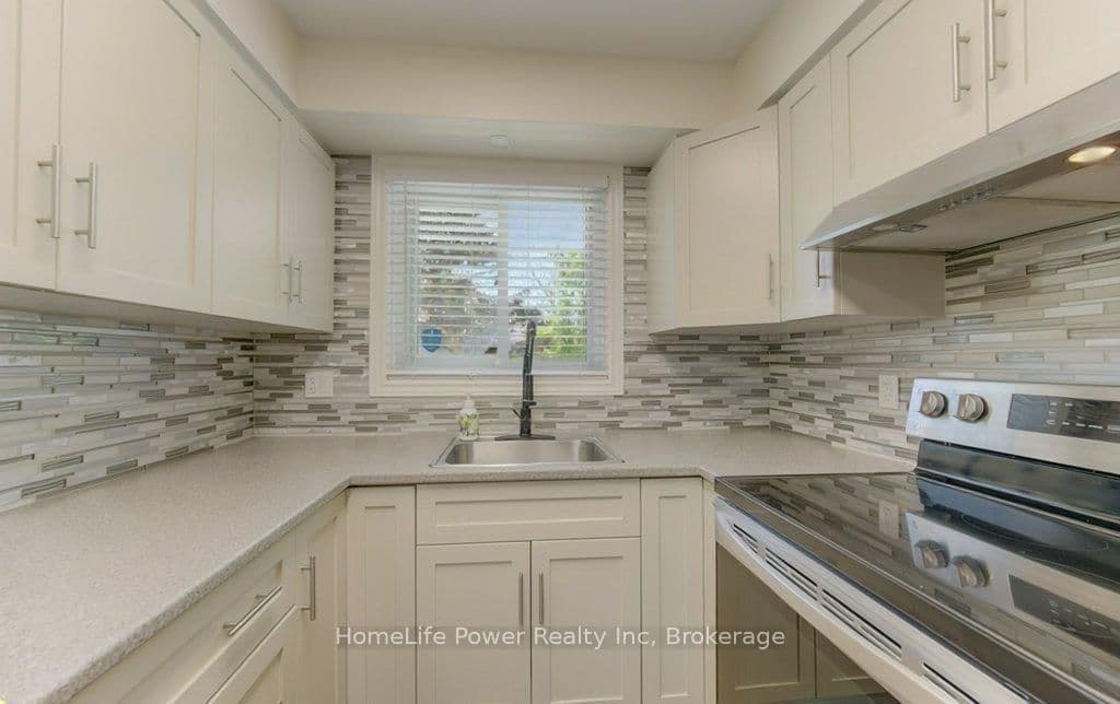 136 Dunsmere Drive thumbnail 5