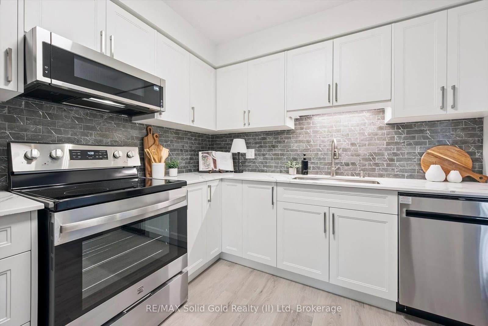 89 Woolwich Street, Unit 10 thumbnail 19