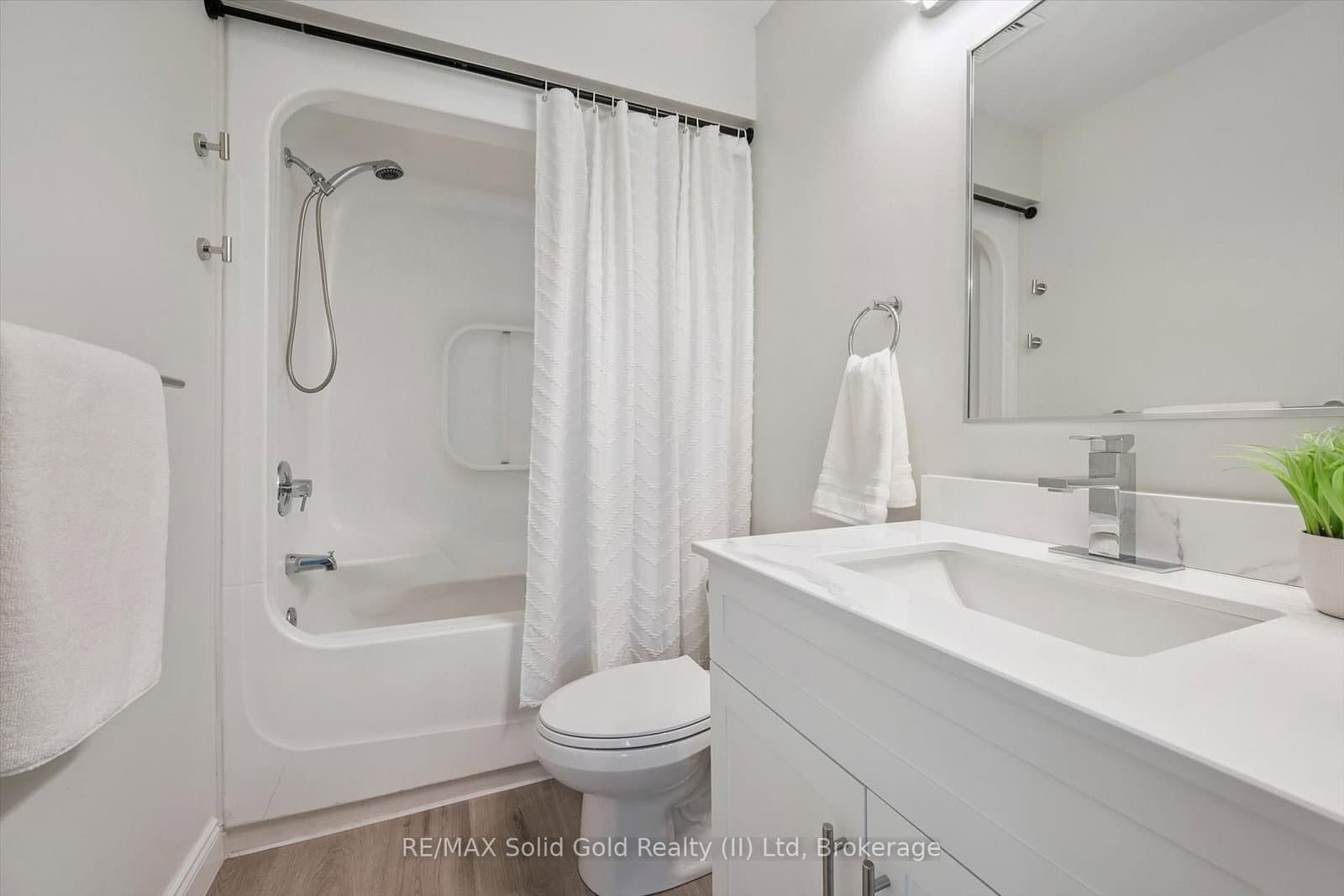 89 Woolwich Street, Unit 10 thumbnail 24