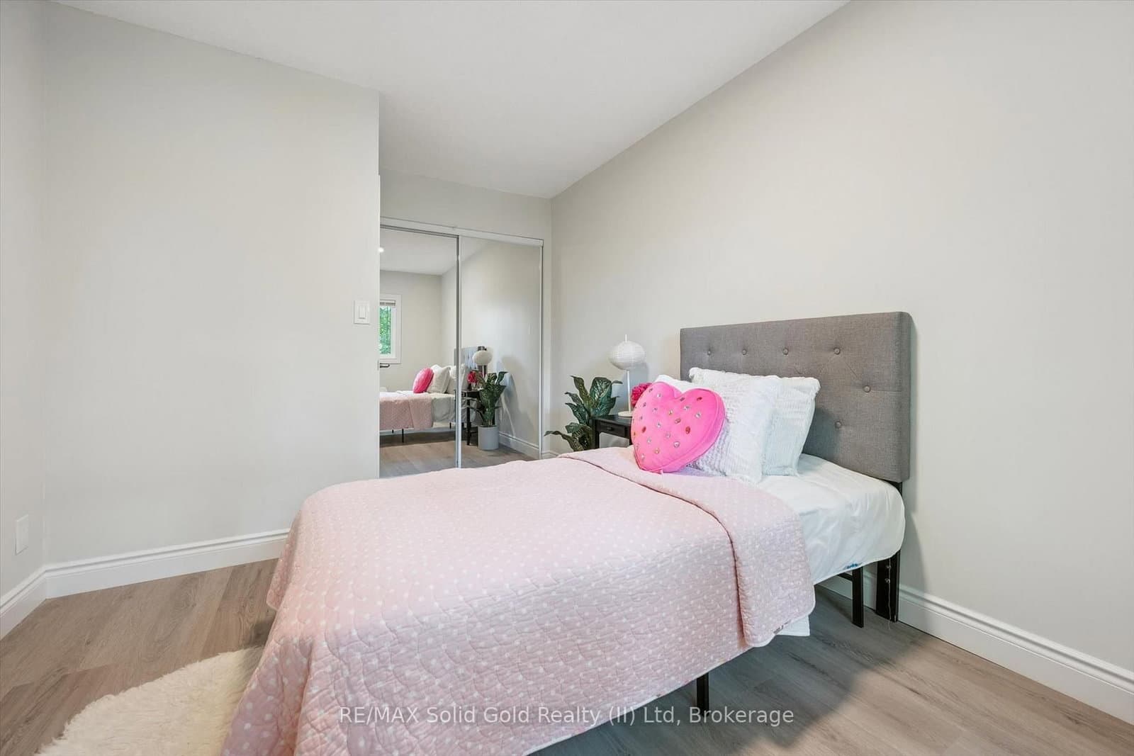89 Woolwich Street, Unit 10 thumbnail 28