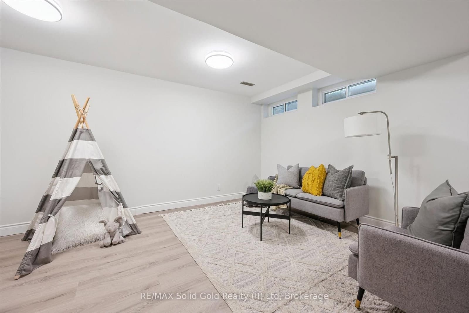 89 Woolwich Street, Unit 10 thumbnail 32
