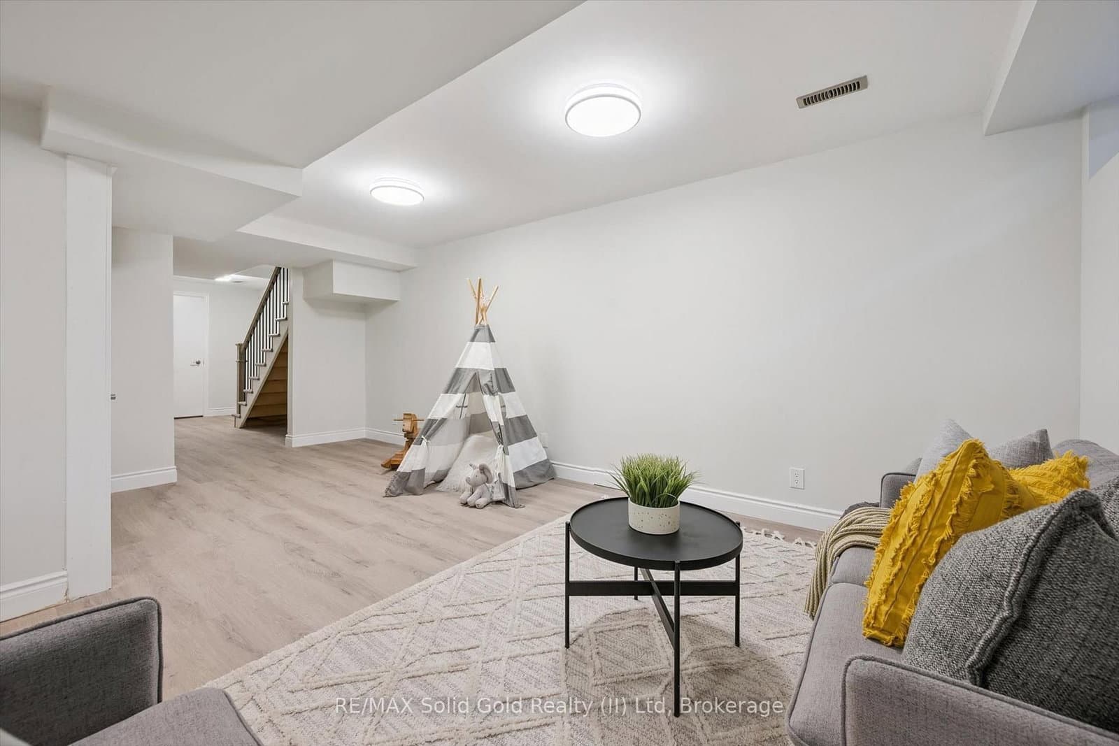 89 Woolwich Street, Unit 10 thumbnail 33