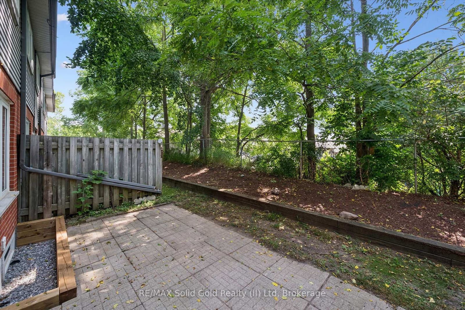 89 Woolwich Street, Unit 10 thumbnail 35