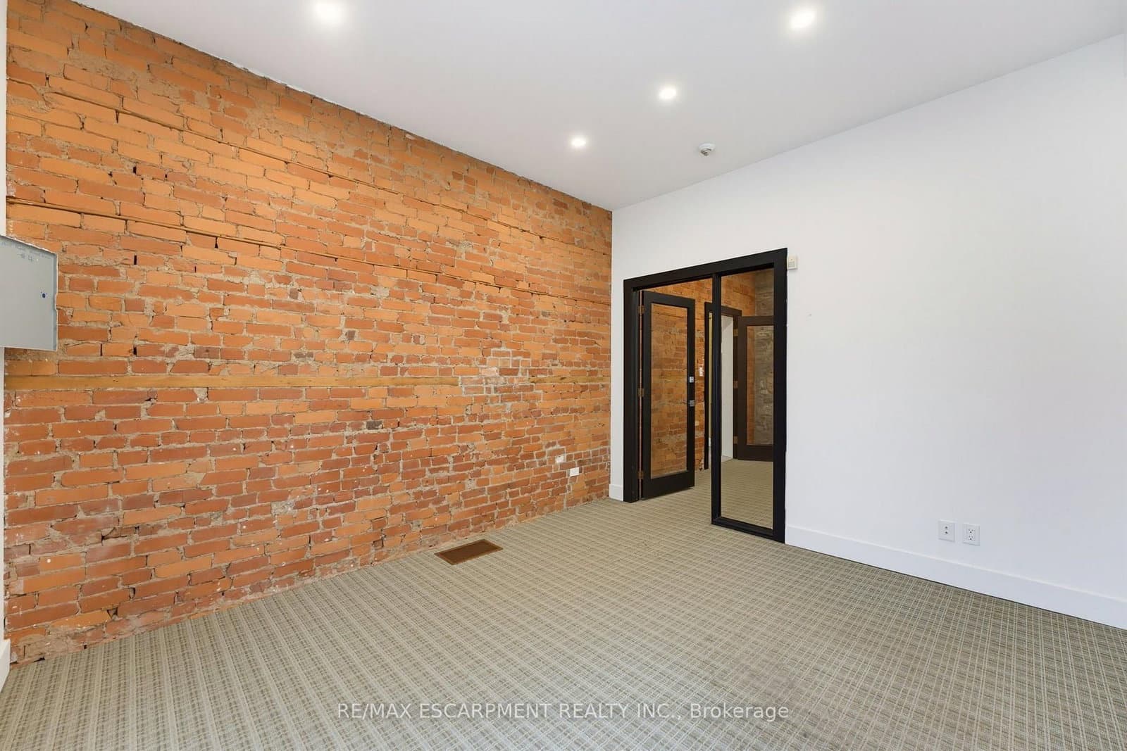 15 BOLD Street, Unit 13 thumbnail 17