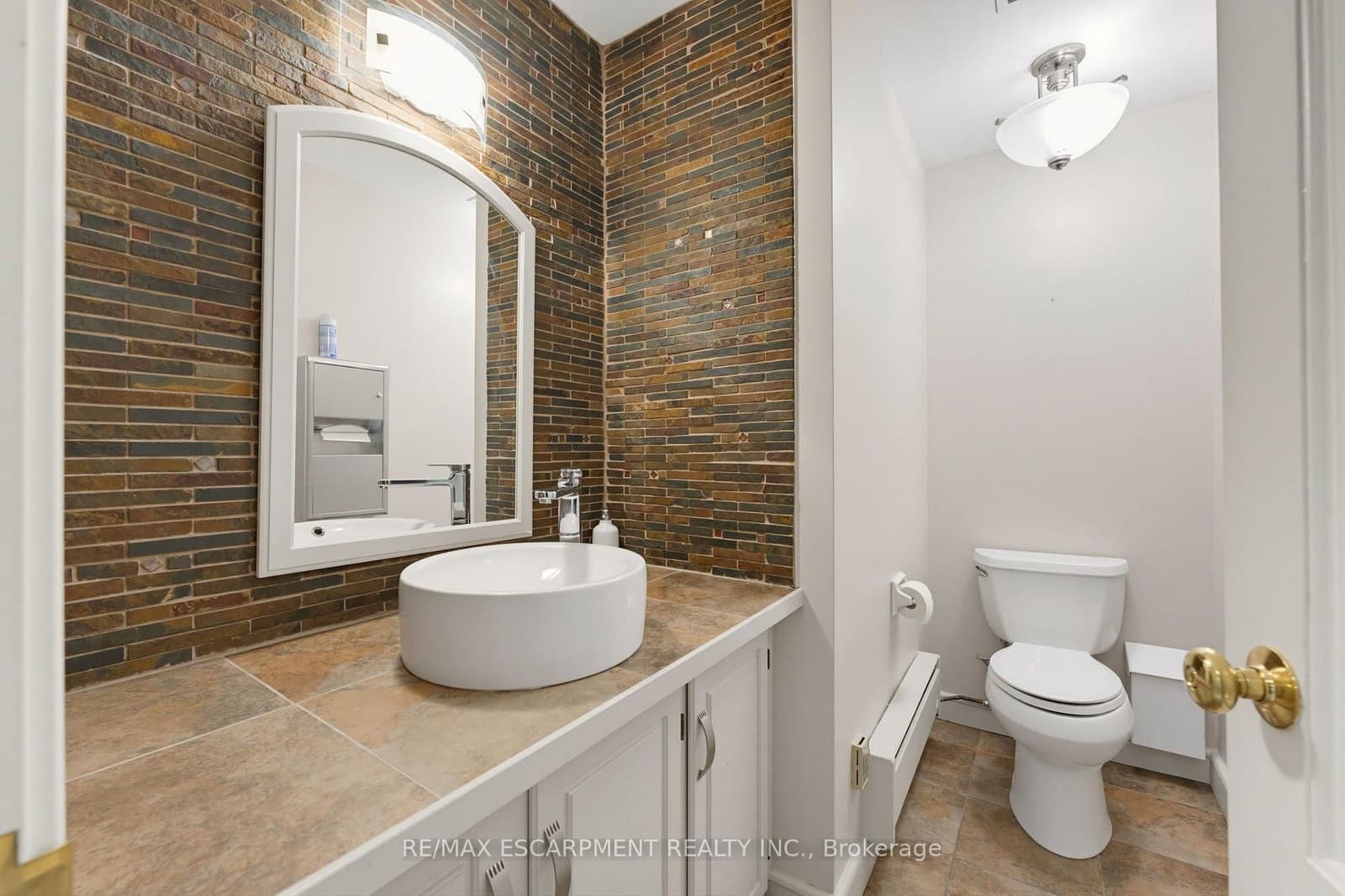 15 BOLD Street, Unit 13 thumbnail 16