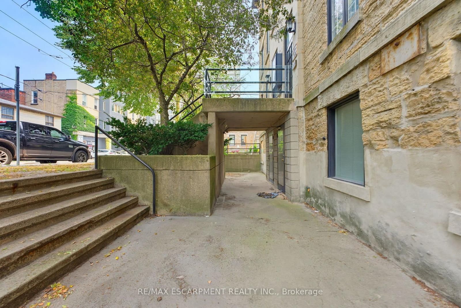 15 BOLD Street, Unit 13 thumbnail 7