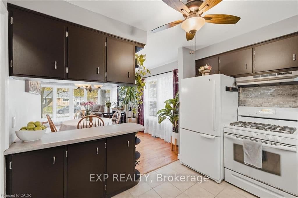 120 Elgin Crescent thumbnail 17