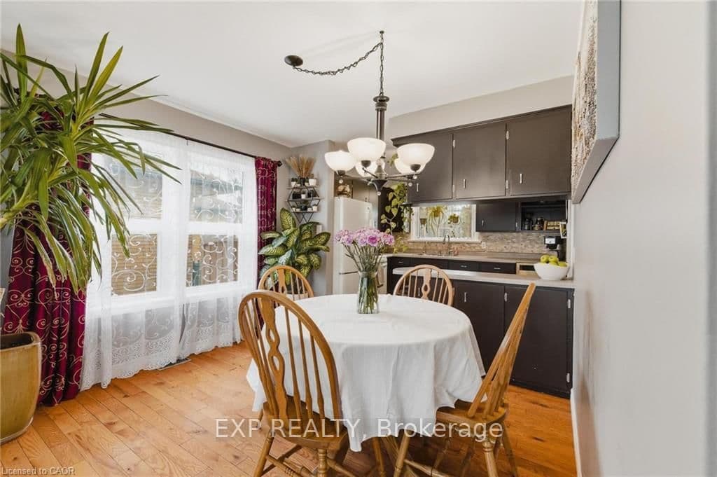120 Elgin Crescent thumbnail 18