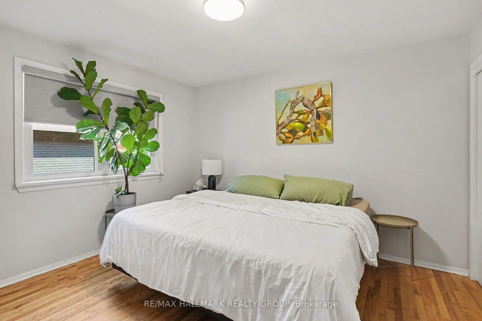 657 Golden Avenue thumbnail 11