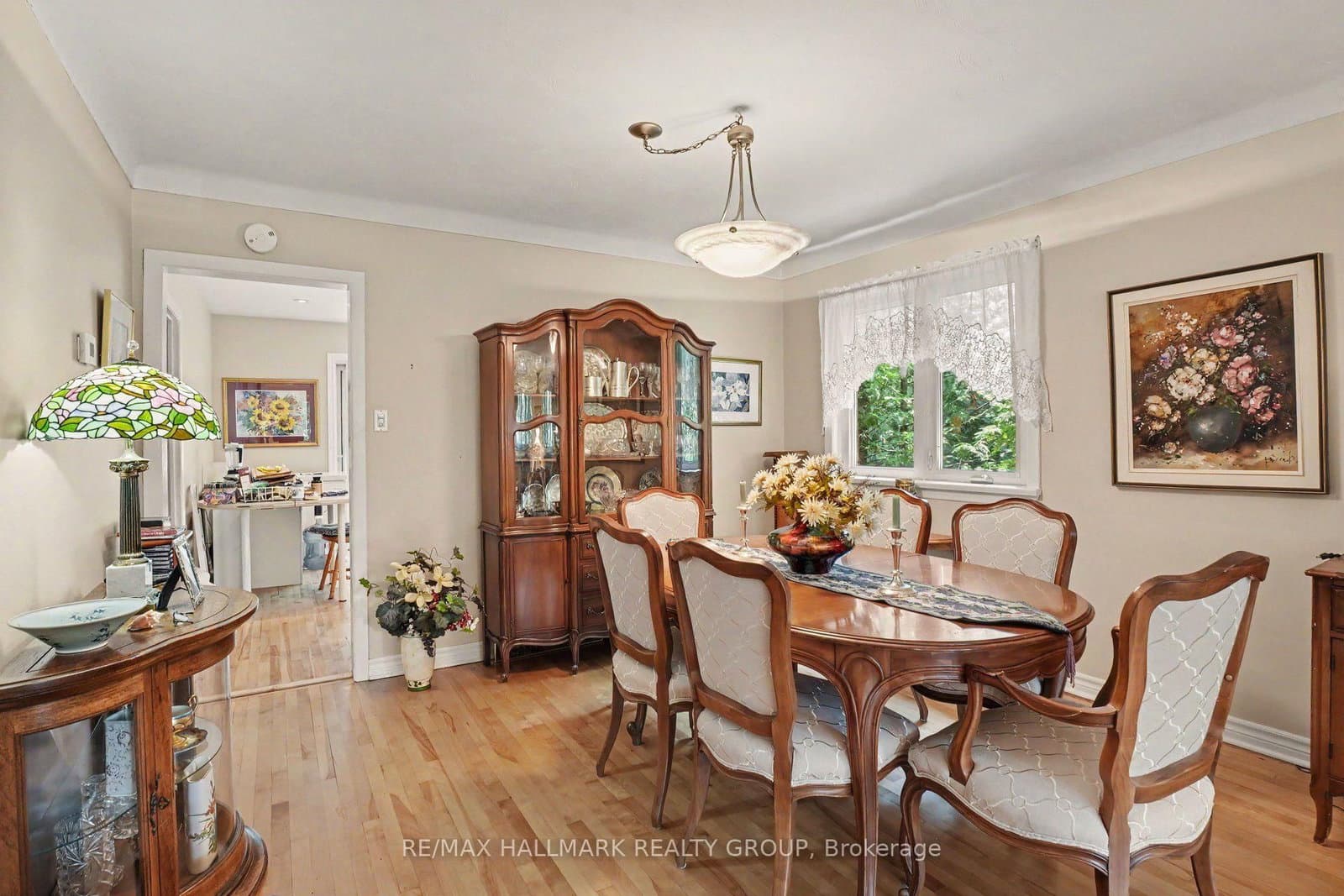 657 Golden Avenue thumbnail 22