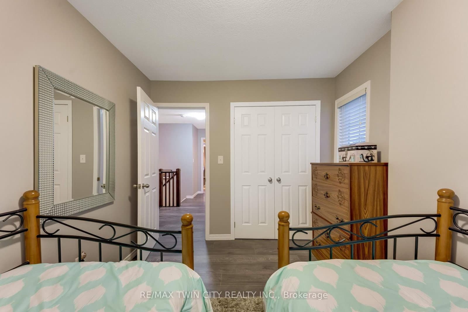 168 Maitland Street thumbnail 22
