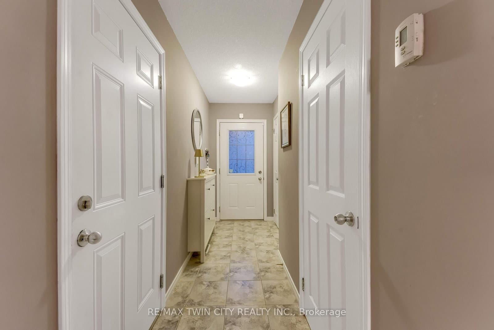 168 Maitland Street thumbnail 3