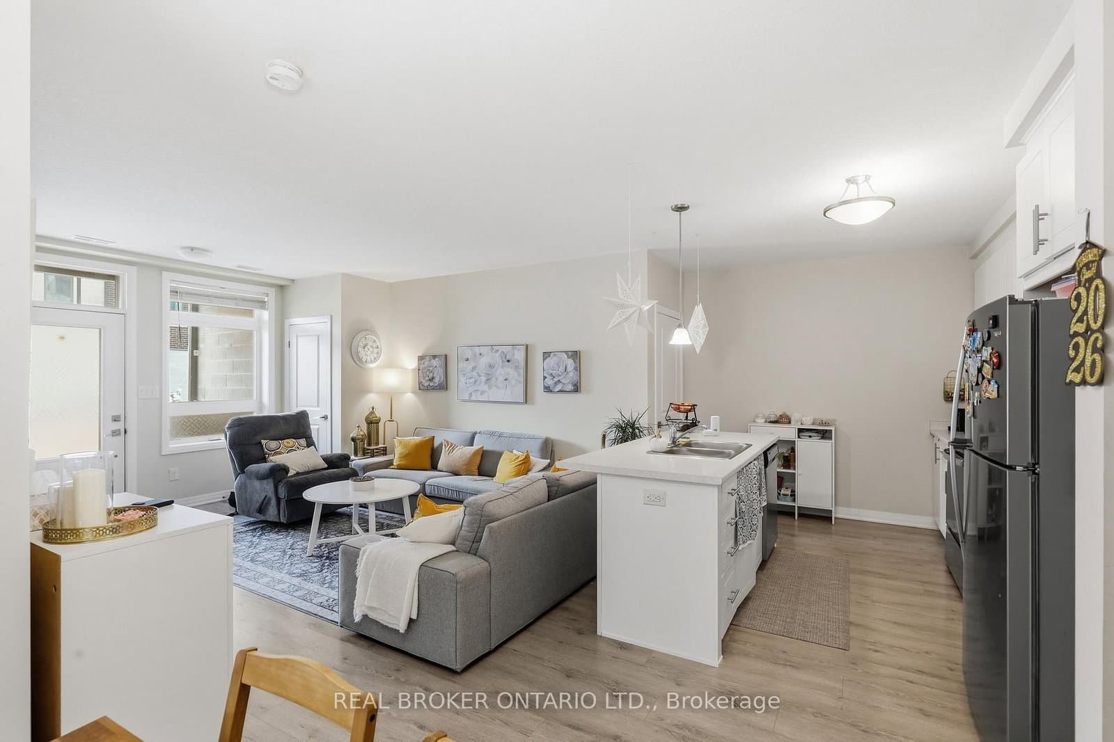 155 SE Thomas Slee Drive SE, Unit 1 G thumbnail 6