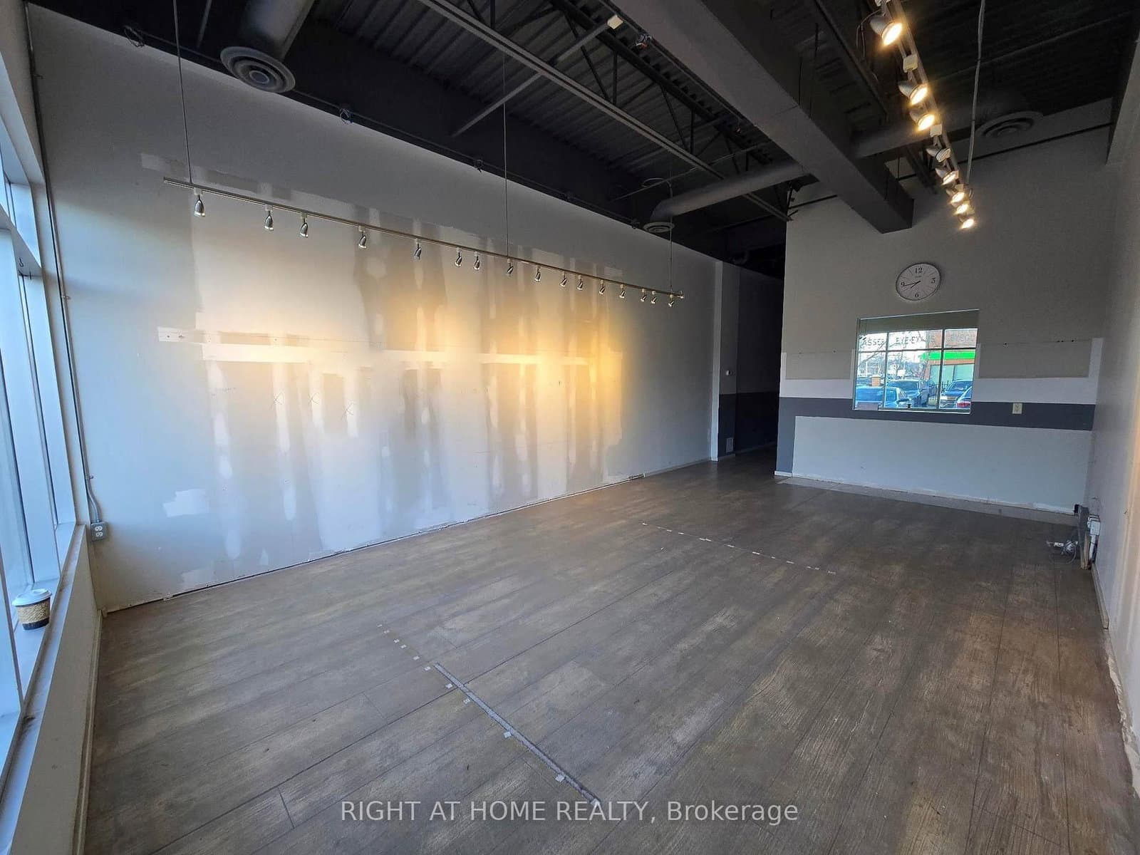 259 Queenston Road, Unit 6 thumbnail 5