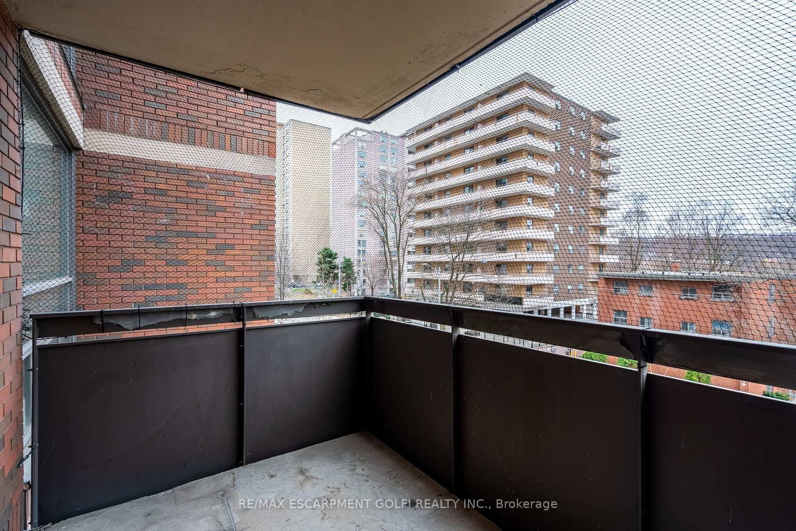 222 Jackson Street W, Unit 305 thumbnail 21