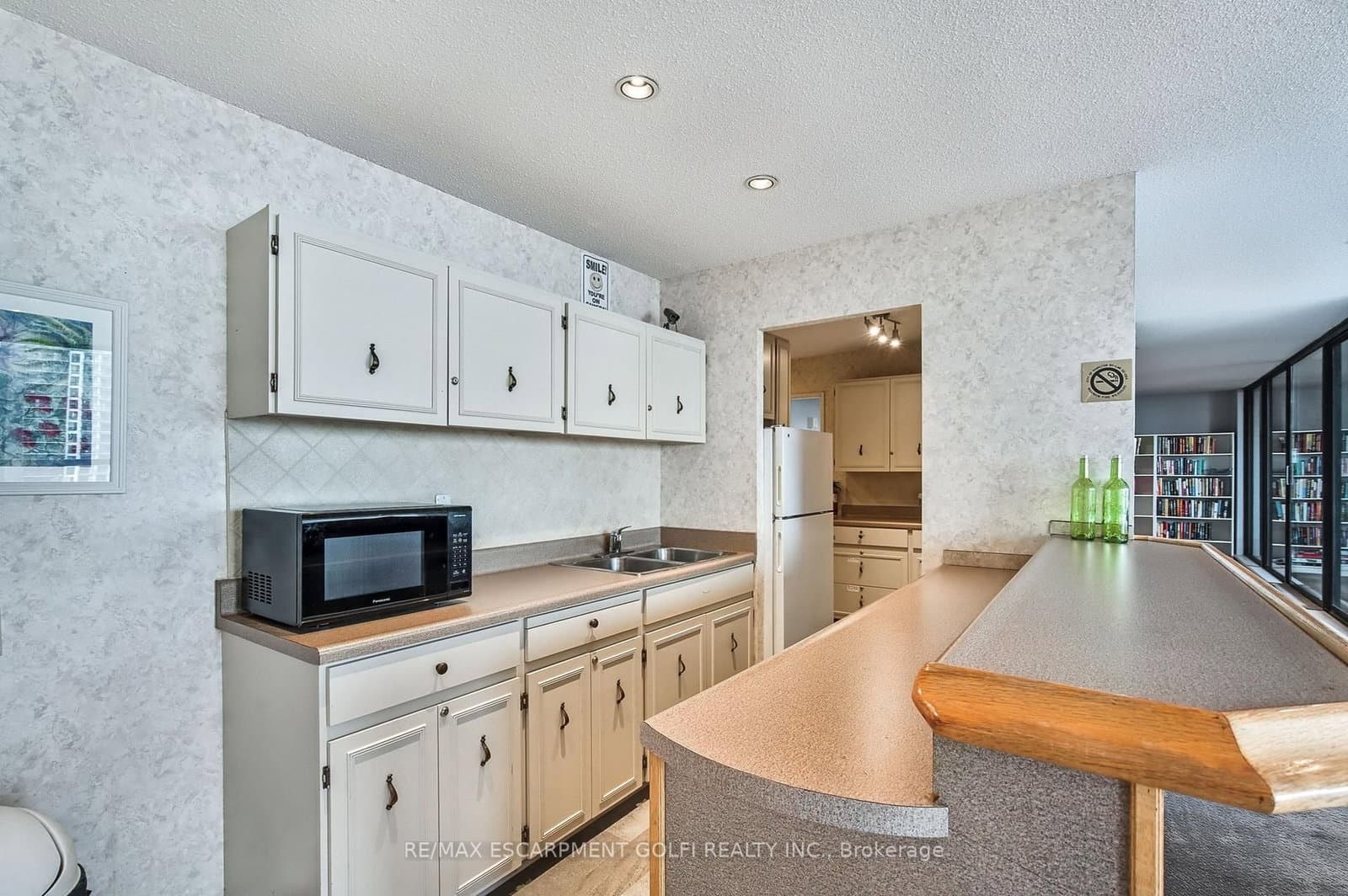 222 Jackson Street W, Unit 305 thumbnail 25
