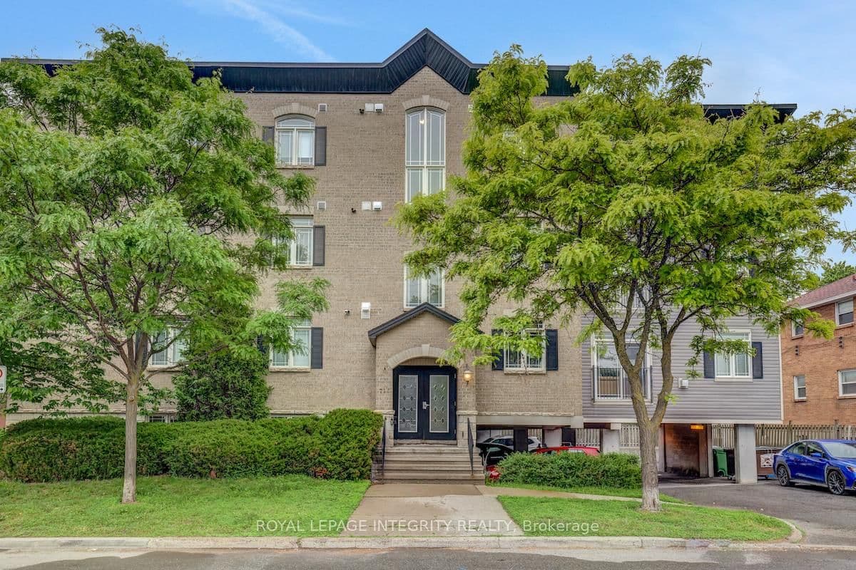 711 Churchill Avenue N, Unit 402 - Image 1