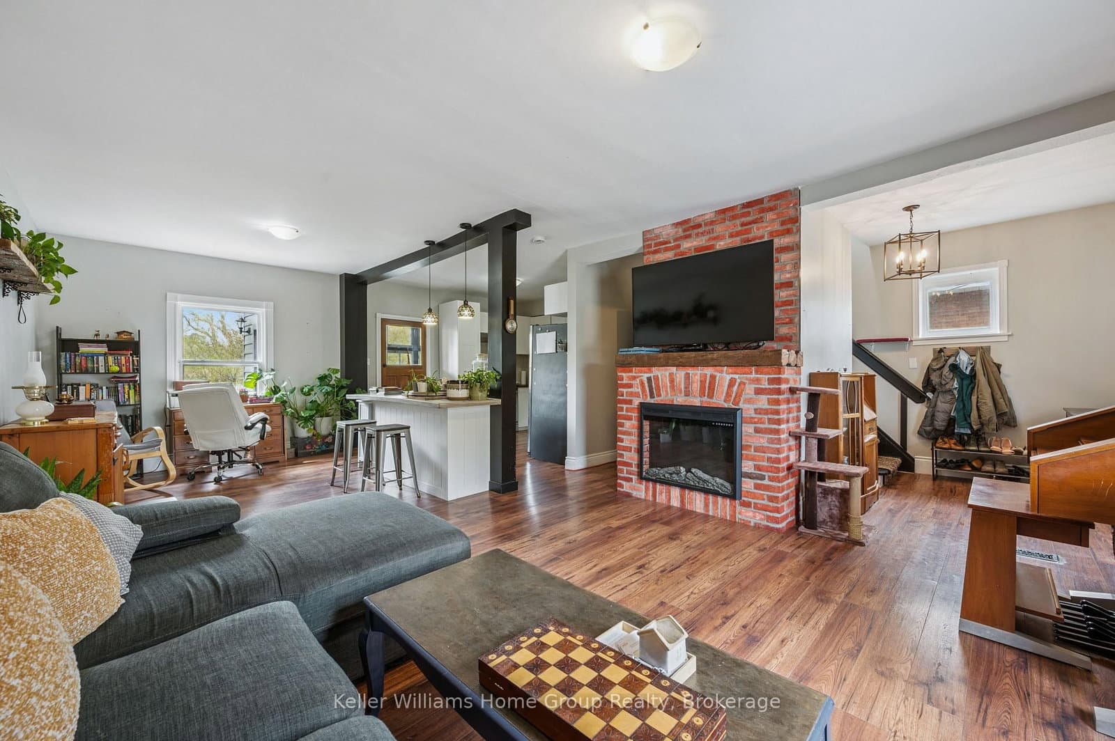 67 STEVENSON Street S thumbnail 4